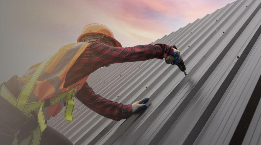 Professional residential roofers in Holdrege, NE